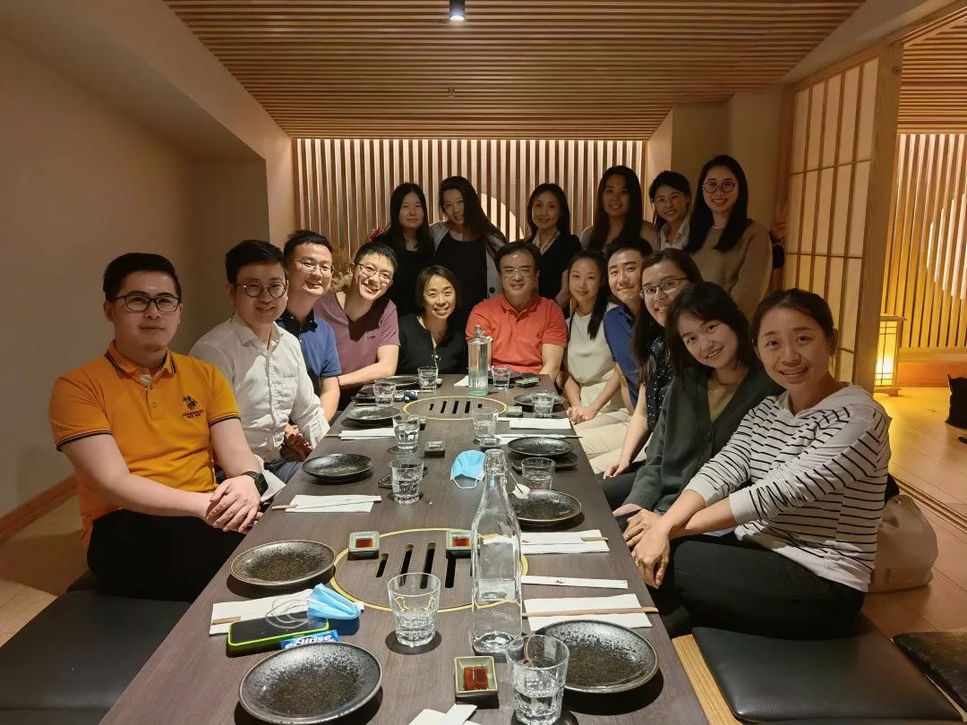 墨尔本华人律师团队聚餐澳洲华人法律援助