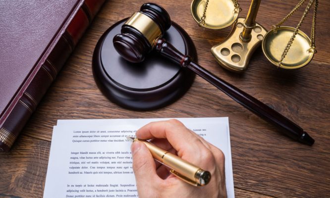 客户长期欠款不还，企业如何追讨？——商业债务追讨实务指南